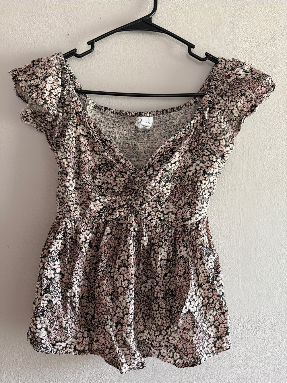 Japna floral top size small